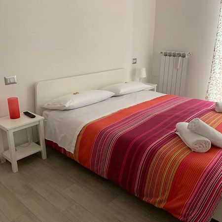 La Porta Di Carmy Apartment เนเปิลส์ ภายนอก รูปภาพ